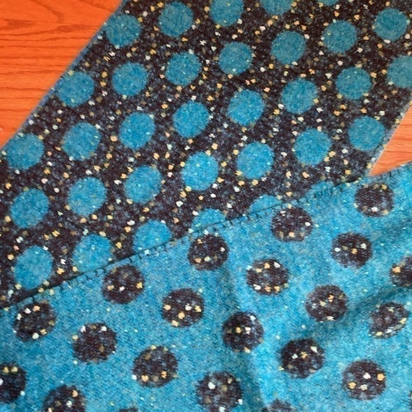 NWT Made in France P. Cornillon wool Blend reversible turquoise Scarf wrap shawl - Picture 3 of 8